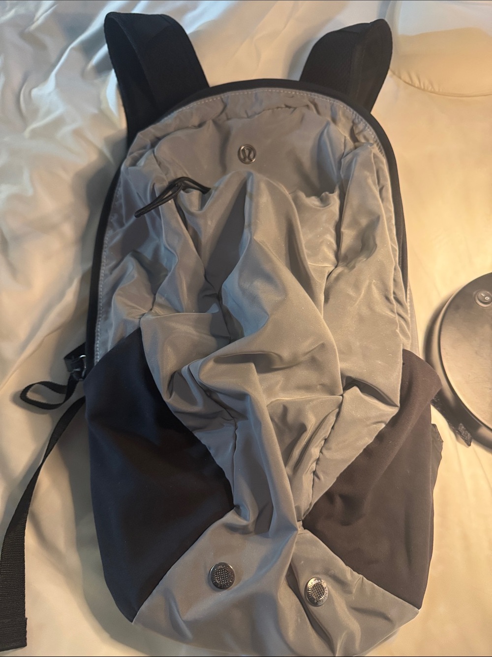 lululemon athletica Gray and Black Men’s Everyday Backpack